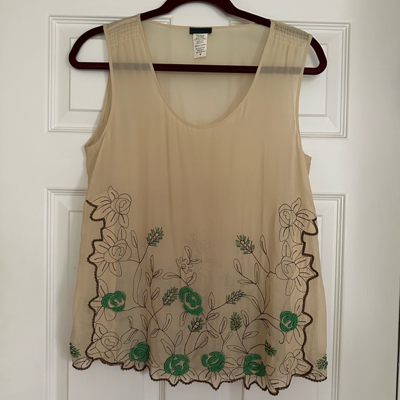 Elegant SILK embroidered and beaded top NWOT - Picture 1 of 9
